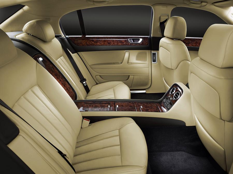  Bentley Continental Flying Spur 2005 года  (фото 2 из 51)
